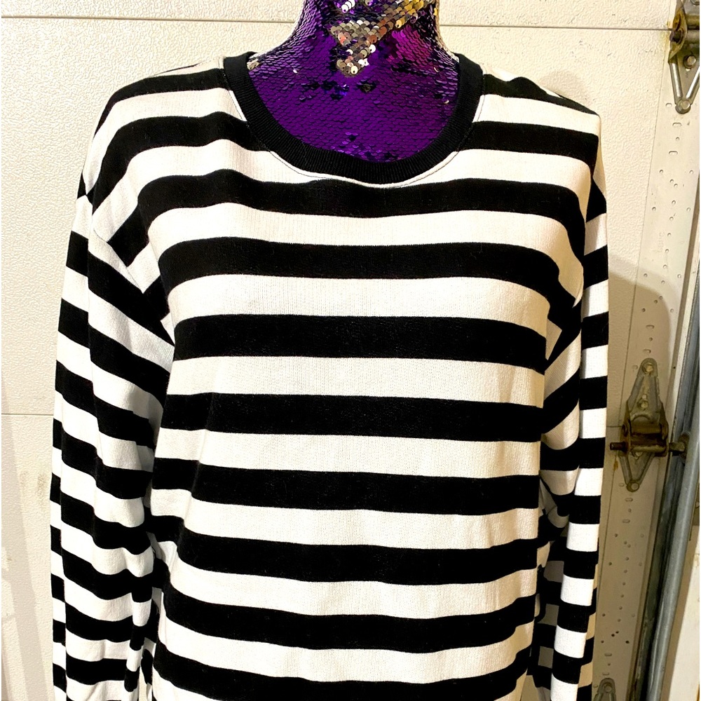 Women’s sweater shirt